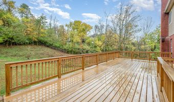 32 Bittersweet Dr, Alexandria, KY 41001