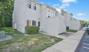 424 Emmett St APT K, Bristol, CT 06010