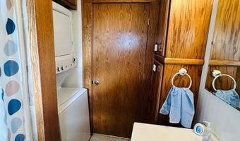 243 E 17th St, Baxter Springs, KS 66713