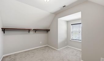 107 Walkabout Dr, Aberdeen, NC 28315