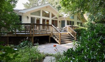 3615 38TH St N, Arlington, VA 22207