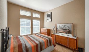 6353 S Queensburg Ct, Aurora, CO 80016