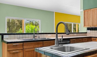 46-3993 OLD MAMALAHOA Hwy, Honokaa, HI 96727