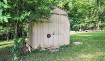 19 Walnut Heights Rd, Bedford, IN 47421