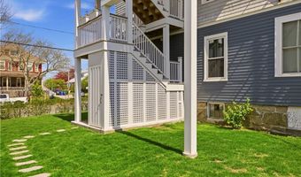 419 Broadway 5, Newport, RI 02840