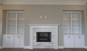 1000 Trestle Ln, Bentonville, AR 72713
