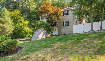 7 Aurora Dr, Cumberland, RI 02864