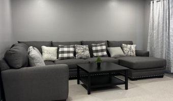 38 Edison St, Bayville, NJ 08721