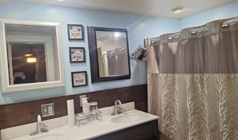 167 N Thomas St, Baxley, GA 31513