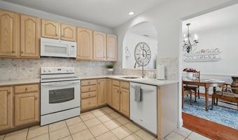 67 Southwick Ct 67, Cheshire, CT 06410