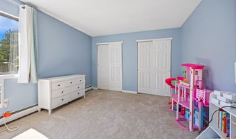 7 Sutton Pl 7, Bloomfield, CT 06002
