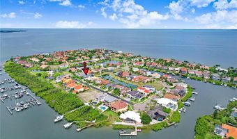 6104 LAGOMAR Ln, Apollo Beach, FL 33572