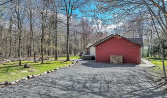 42 Ottomanelli Dr, Albrightsville, PA 18210