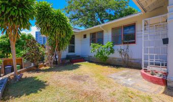 1914 Manoa Rd, Honolulu, HI 96822