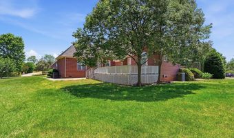 504 Kiowa Dr, Boiling Springs, SC 29316