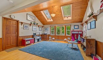 876 S Brooksvale Rd, Cheshire, CT 06410