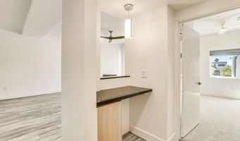 401 N Coast Hwy Unit 207, Oceanside, CA 92054