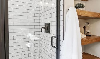 1 Caribou Pkwy, Cascade, ID 83611