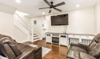 76 Morris Ave, Belford, NJ 07718
