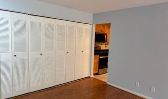 7905 DASSETT Ct 304, Annandale, VA 22003