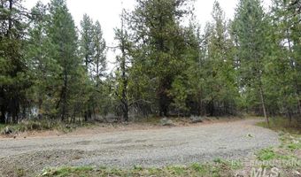 236 4th St, Cascade, ID 83611