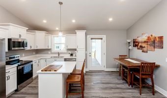 608 NE 56th St, Ankeny, IA 50021