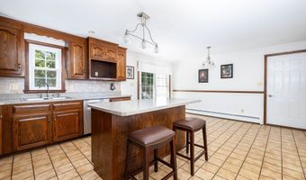 10 Empire Way, Bristol, CT 06010
