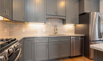 314 Chases Way A, Middletown, RI 02842