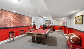 1250 Orchard Glen Dr, Amherst, OH 44001