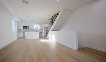 2404 S Cochran Ave, Los Angeles, CA 90016