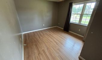 906 W Louisiana St, Beebe, AR 72012
