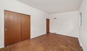 102 OLYMPIA Dr, Claymont, DE 19703
