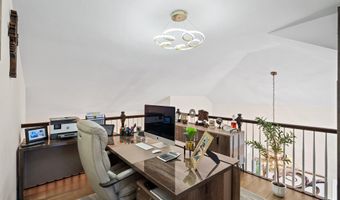 210 Kentucky Way, Freehold, NJ 07728