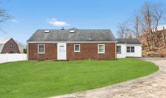 304 Valley Rd, Cos Cob, CT 06807