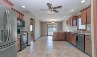 342 Benit Dr #4, Arnolds Park, IA 51331