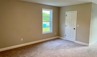 49 Woodbrey Ln, Standish, ME 04084
