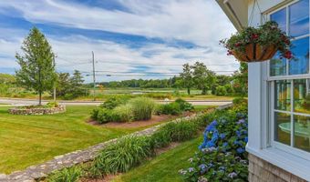 110 Commerce Rd, Barnstable, MA 02630