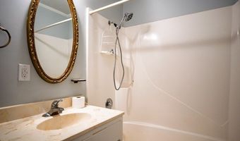 153 Hemlock Rd, Batesville, MS 38606