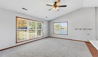 712 Taylor Ln, Albion, IN 46701