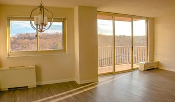 1225 MARTHA CUSTIS Dr 1417, Alexandria, VA 22302