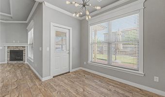 2302 SW Cadwell Ave, Bentonville, AR 72713