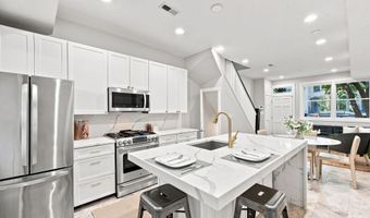 309 K St SE, Washington, DC 20003