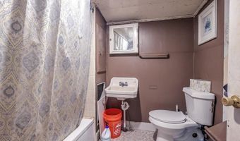 213 N Magnolia Ave, Andrews, SC 29510