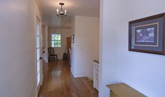 90 Taylor Ln, Alderson, WV 24910