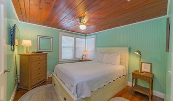 701 N BAY Blvd, Anna Maria, FL 34216