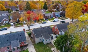 15570 Angelique Ave, Allen Park, MI 48101