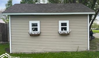 725 N E St, Albia, IA 52531