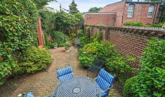 628 A St NE, Washington, DC 20002