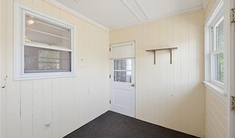 145 Glenwood Dr, North Kingstown, RI 02852