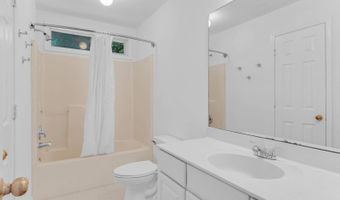 6046 Braidwood Close NW, Acworth, GA 30101